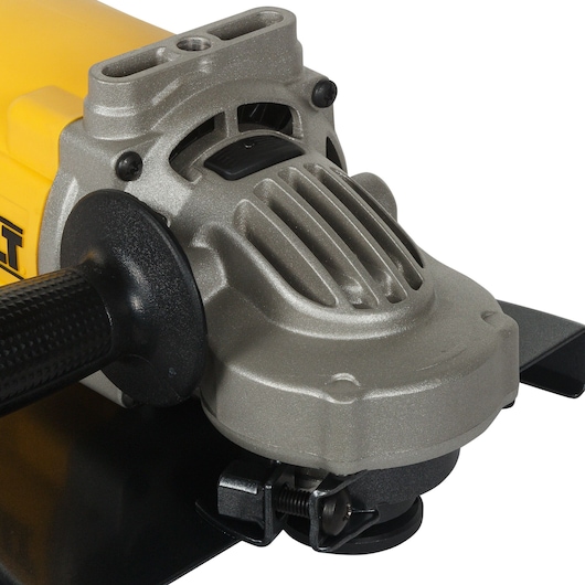 DEWALT Photography tool, SKUs DWE496, DWE496-QS, close up of handle and motor.