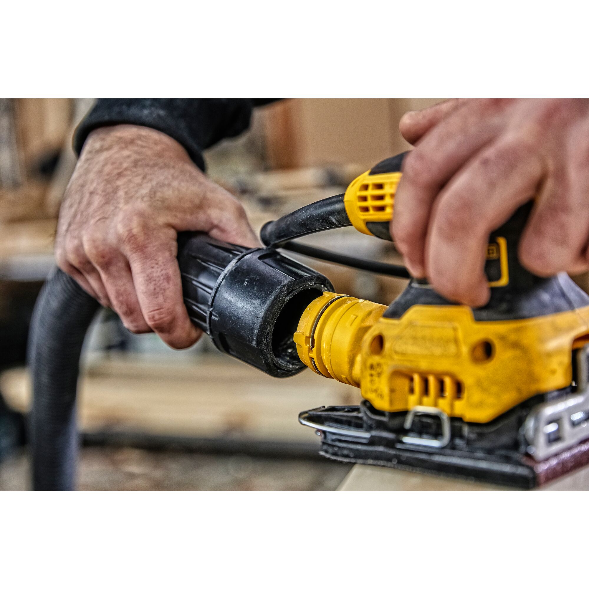 230W 92X182Mm Titreşimli Zimpara | DEWALT